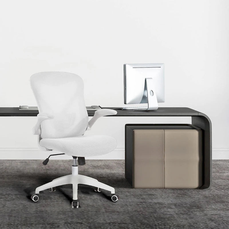 Chaise de bureau ergonomique en filet avec base en nylon et mécanisme d'inclinaison