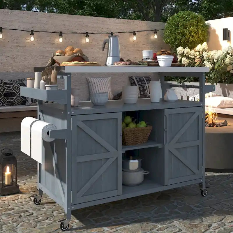 Îlot de cuisine d'extérieur, chariot de bar roulant et meuble de rangement, table de barbecue d'extérieur en bois massif de style ferme avec plateau en acier inoxydable