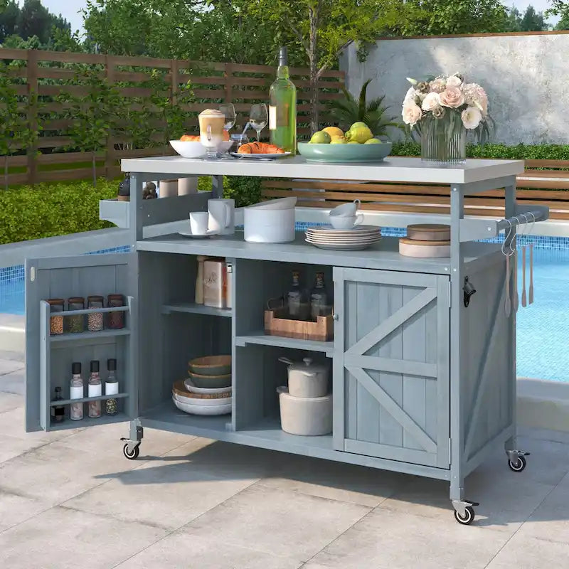 Îlot de cuisine d'extérieur, chariot de bar roulant et meuble de rangement, table de barbecue d'extérieur en bois massif de style ferme avec plateau en acier inoxydable